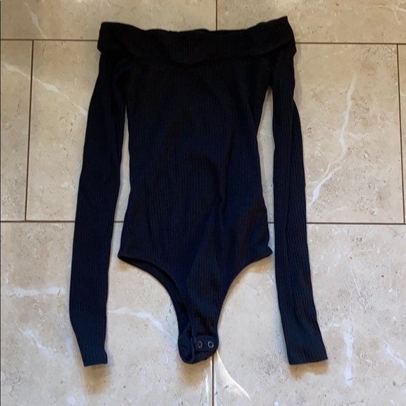 Bundle of Forever 21  and Hollister bodysuit - Picture 2 of 8